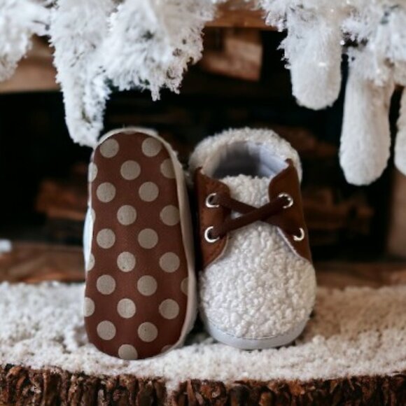 HALLOWEEN SALE!!!  BUY NOW ONLY - Baby's Fluffy Booties - Picture 2 of 4